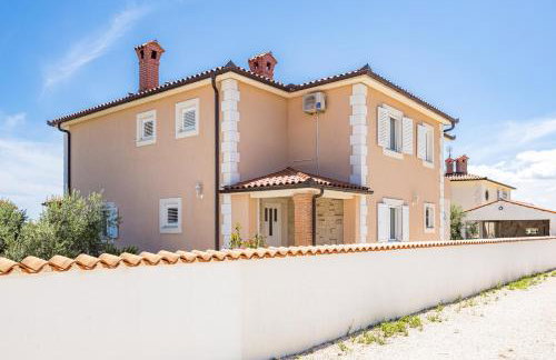 Villa Javor near Pula only 1 km from the beach with sea view and heated pool - Foto 51