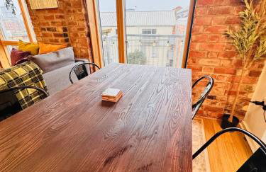 #12 Stylish Canalside Loft with Parking - Foto 6