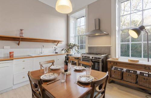 Ultra Luxury Central 2 BR Apartment By AltoLuxoExperience Short Lets & Serviced Accommodation With Free Wifi & Parking - Foto 13