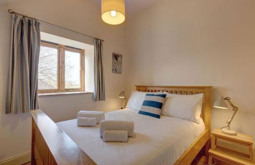 Long Barn, Rookery Farm - Photo 13