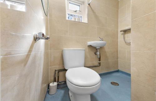 4BR North London I WiFi, Garden, Near Shops - Foto 59