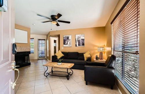 Ventana Canyon CONDO 2BR Condo w Pool & Tennis c - Foto 1