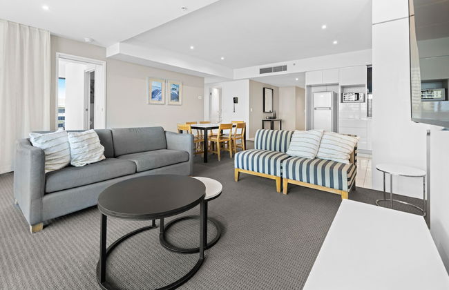 Pool and Ocean Views at the H-Residences - Foto 13