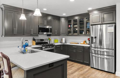 Family Mountain Escape w Private Suite Modern Comforts - Foto 26