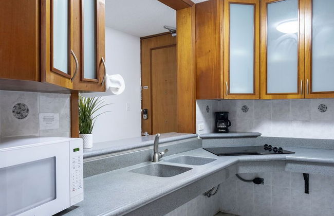 Playa Verde Apt Pool for 4 - Photo 26