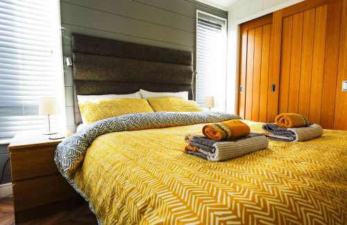 Shropshire Lodges - Romantic Luxury Hot Tub Breaks - Foto 7