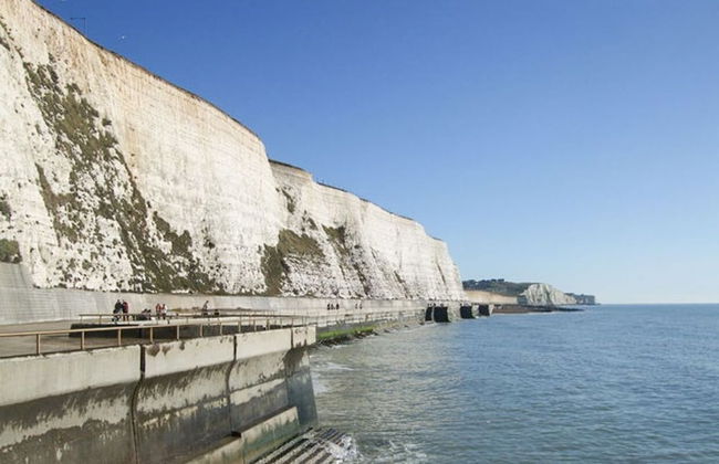 Dean Court Garden Parking by Brighton Holiday Lets - Foto 21