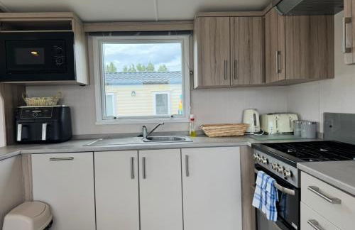 3 bedroom Caravan Manor Park Free WiFi , Linen not included , Pets stay free - Foto 2