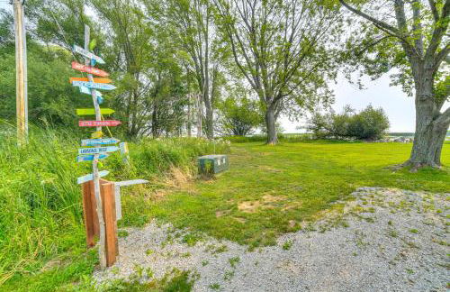 Dock and Panoramic Bay Views Oconto Retreat! - Foto 37