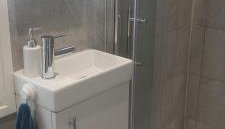 Serviced Accommodation in London - Foto 2, towels, Shower