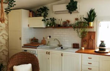 Maisonnette au calme sous les pins avec jardin , parking et piscine - Foto 2