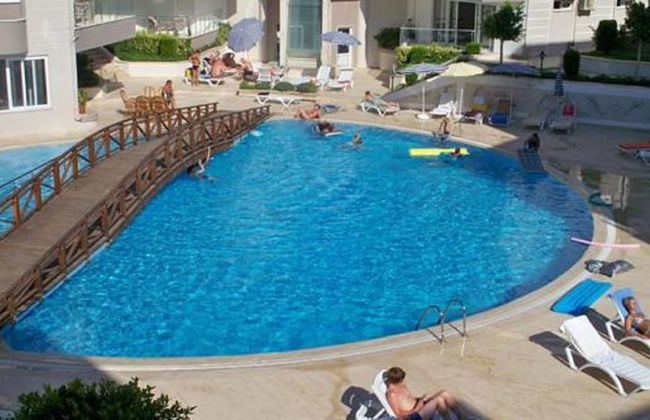 Spacious 2 Bed 2 Bath Home in one of Side's Most Popular Communities - Foto 19