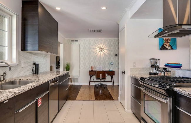 Relax at the 3BR Tranquil Oasis in Palm Springs - Foto 29