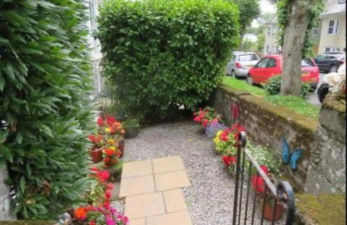 Spacious 2 Bedroom Apartment near Seafront - Photo 15