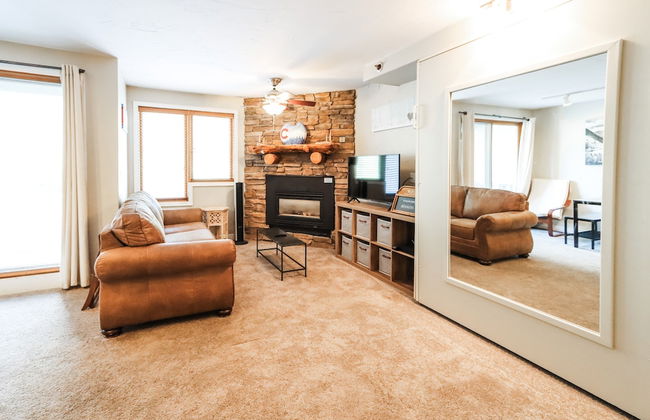 New Ski In/ski out Studio Onsite Amenities! - Foto 9