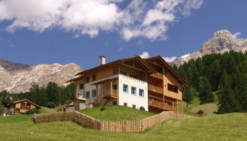 Apartments Serghela - Photo 1, Garden view