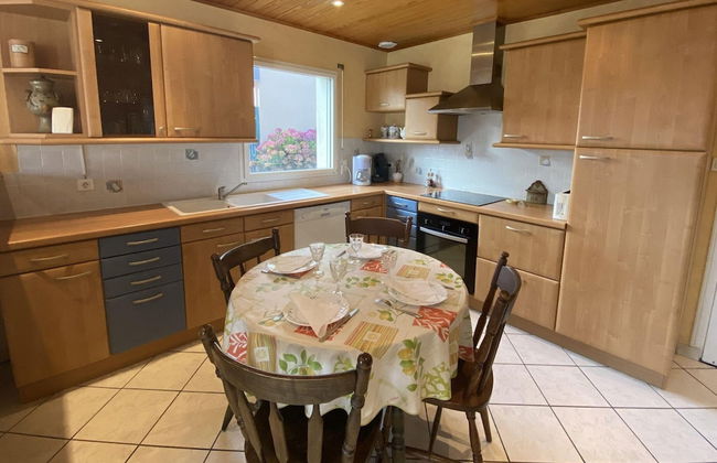 Pretty Holiday Home, Treffiagat - Photo 5