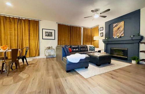 King Bed Quiet Home on Cul-de-Sac Hiking Trails - Foto 9