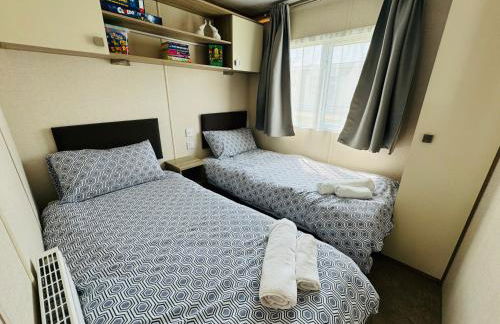 Rosa - Bournemouth Holiday Home - Photo 9