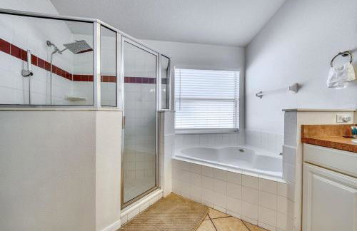 Private Pool Getaway Near Theme Parks - Foto 68