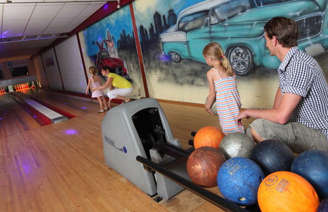 Well-kept Bungalow With Fireplace Near Valkenburg - Photo 12