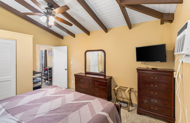 Caribbean View Style 1 Bedroom Condo by RedAwning - Photo 4