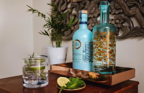 Littlefields - With hot tub, garden, private parking and short walk to beach - Foto 26