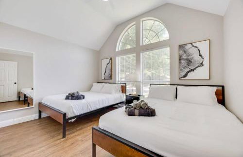 Boho Chic Home w Backyard Paradise - Pool + Grill - Foto 24