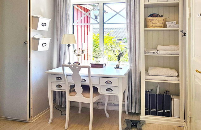 4 Star Holiday Home in Tjorn - Foto 15