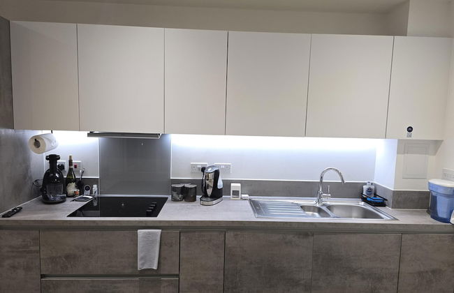 Luxurious 2-bed Haven in the Heart of Barking - Foto 13