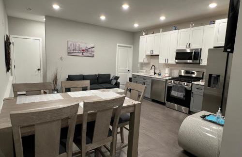 Charming 3BR 2BA with Private Patio - Foto 4