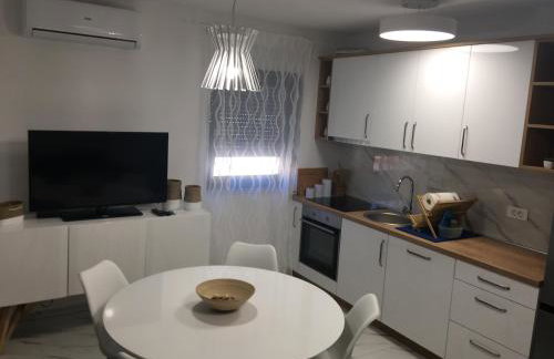 Apartmani Zlata - Photo 41