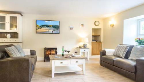 Maelfa Crannog Isaf Llangrannog - Foto 3