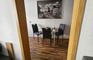 FERIENWOHNUNG 50m2 APARTMENT in ZITTAUER STADTZENTRUM INNENSTADT INNENRING TOP LAGE - WOHNEN AUF ZEIT IN ZITTAU - 1 RAUM WOHNUNG - Foto 5