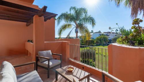 Tropical Apartment between Marbella and Estepona - Photo 3, Garden, Garden view