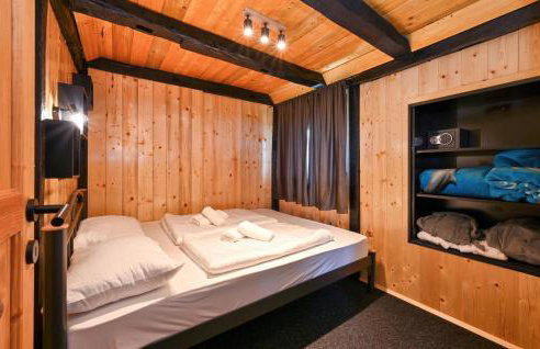 Lovely Home In Kunovec Breg With Sauna - Photo 20