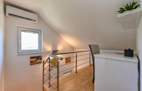 Awesome Home In Ivanec With Wi-Fi - Foto 16