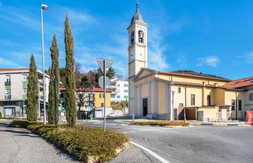 GuestHost - APT with balcony close to Switzerland! - Photo 14