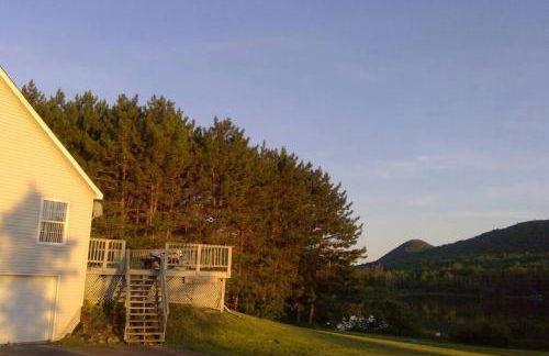 Lakeside Snowmobile - Ski Villa, 4BR 2BA, sleeps 10 - Foto 14
