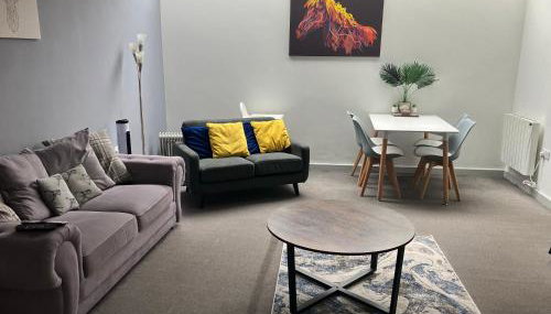 Lancing Apartments - Spacious 2 Bed - Sleeps 6 - Burnham Village - Foto 2