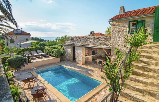 Authentic Villa With Pool on the Island of Brac, Near the Beach - Foto 13