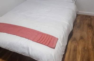 Studio Flat in London - Photo 1