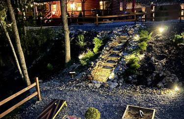 Stargazer Luxury Cabin with Hot Tub and Pet Friendly - Foto 53