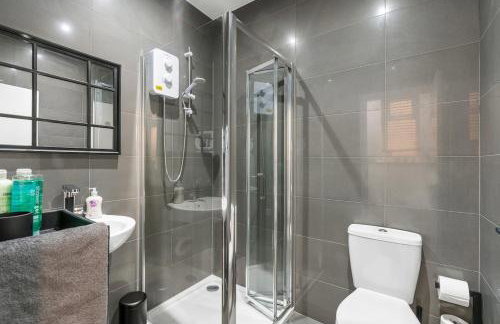 Chic Urban Room In Vibrant Brixton - Bathroom Shared With Just One Other Room - Foto 2