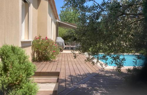 Villa récente avec piscine privée - Foto 9
