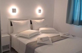 Dinas Inn - Photo 70