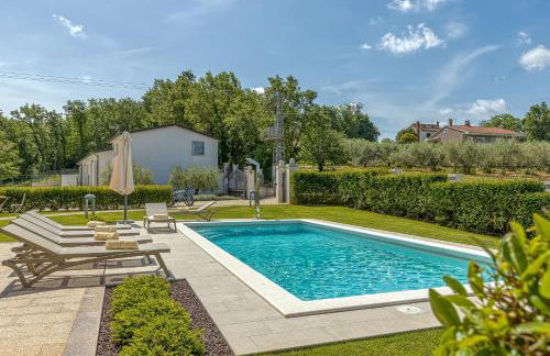 Silvia II with Private Pool - Foto 3