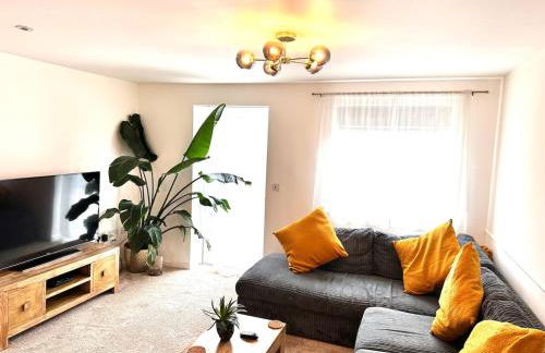 Lovely 2 bedroom home - Photo 18