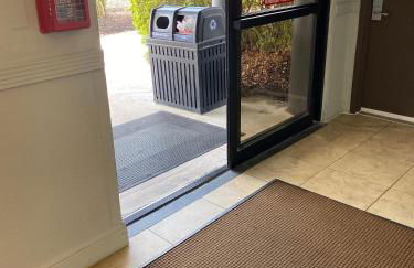 Deluxe Studio w/ Lakeview - free parking/pool - Foto 25