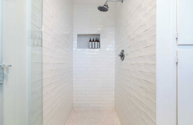 Steps From the Sand/boardwalk Outdoor Dining, Parking, and Patio in Newport - Foto 25